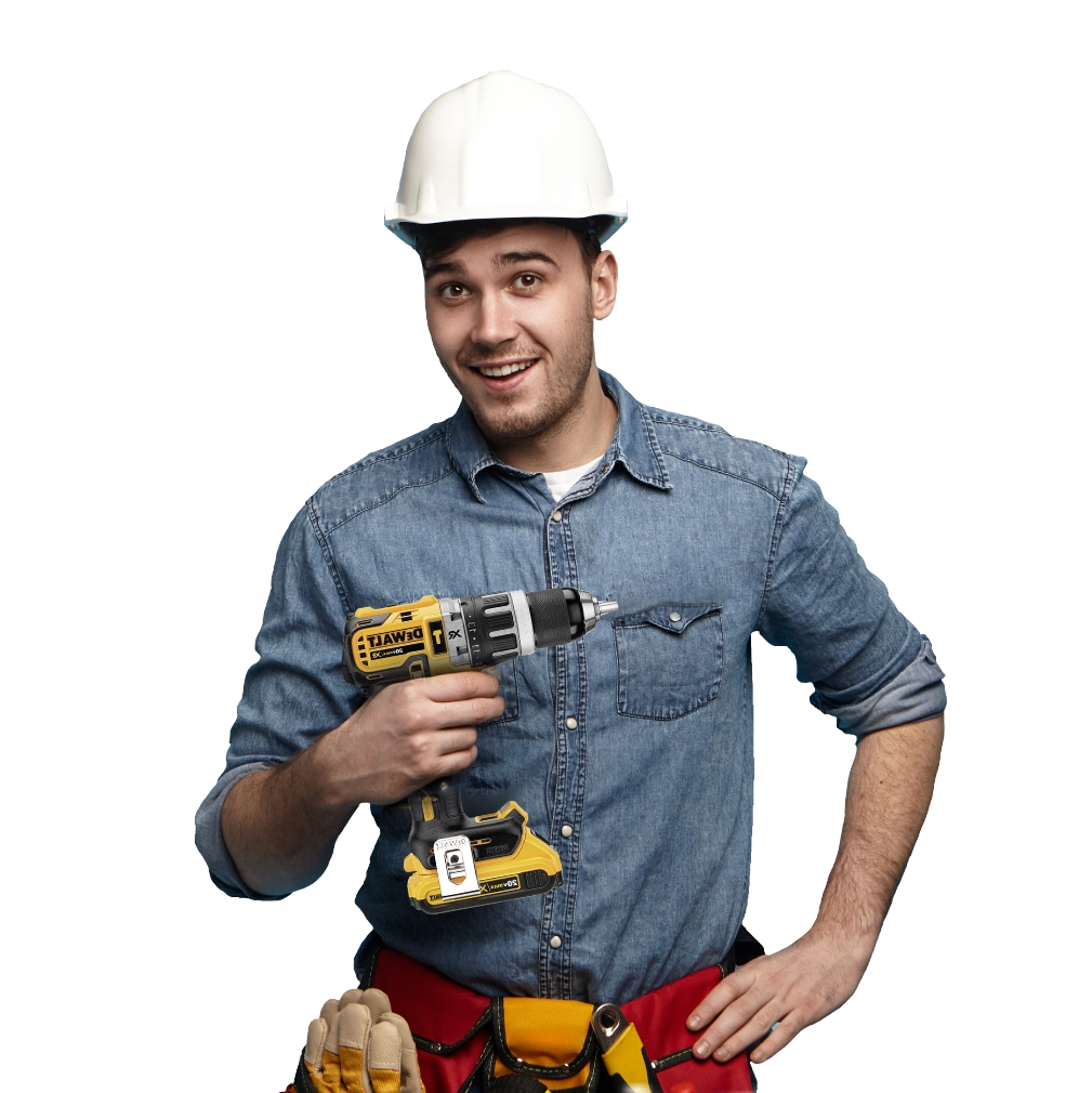 Imagen de un constructor, con un casco blanco, contactanos